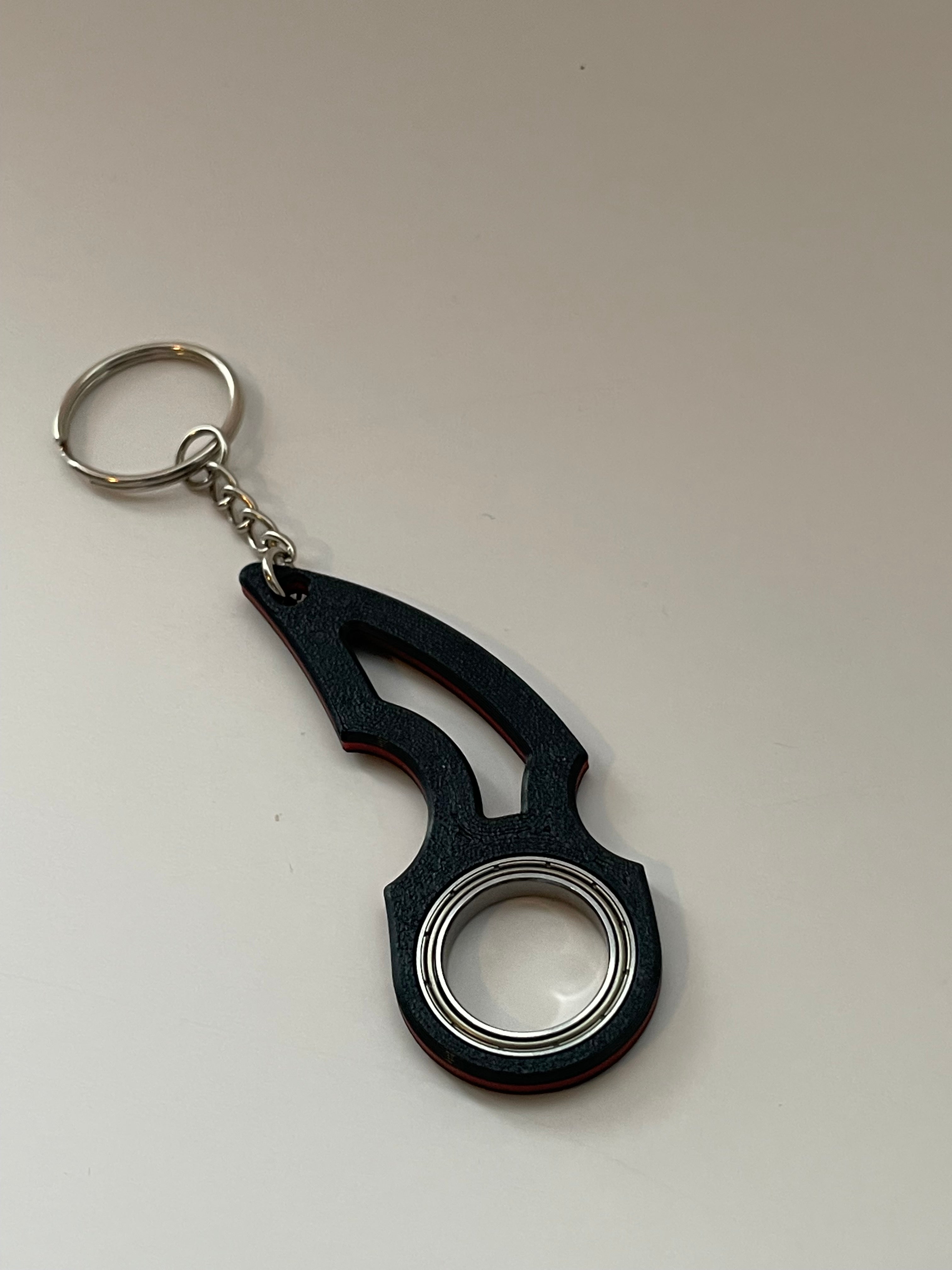 Real Spinning Ninja Keychain with metal Bearing.